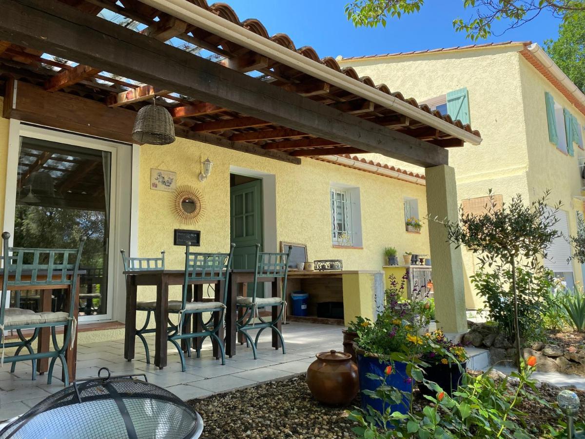 L'Eveil En Provence Acomodação com café da manhã Entrecasteaux Exterior foto