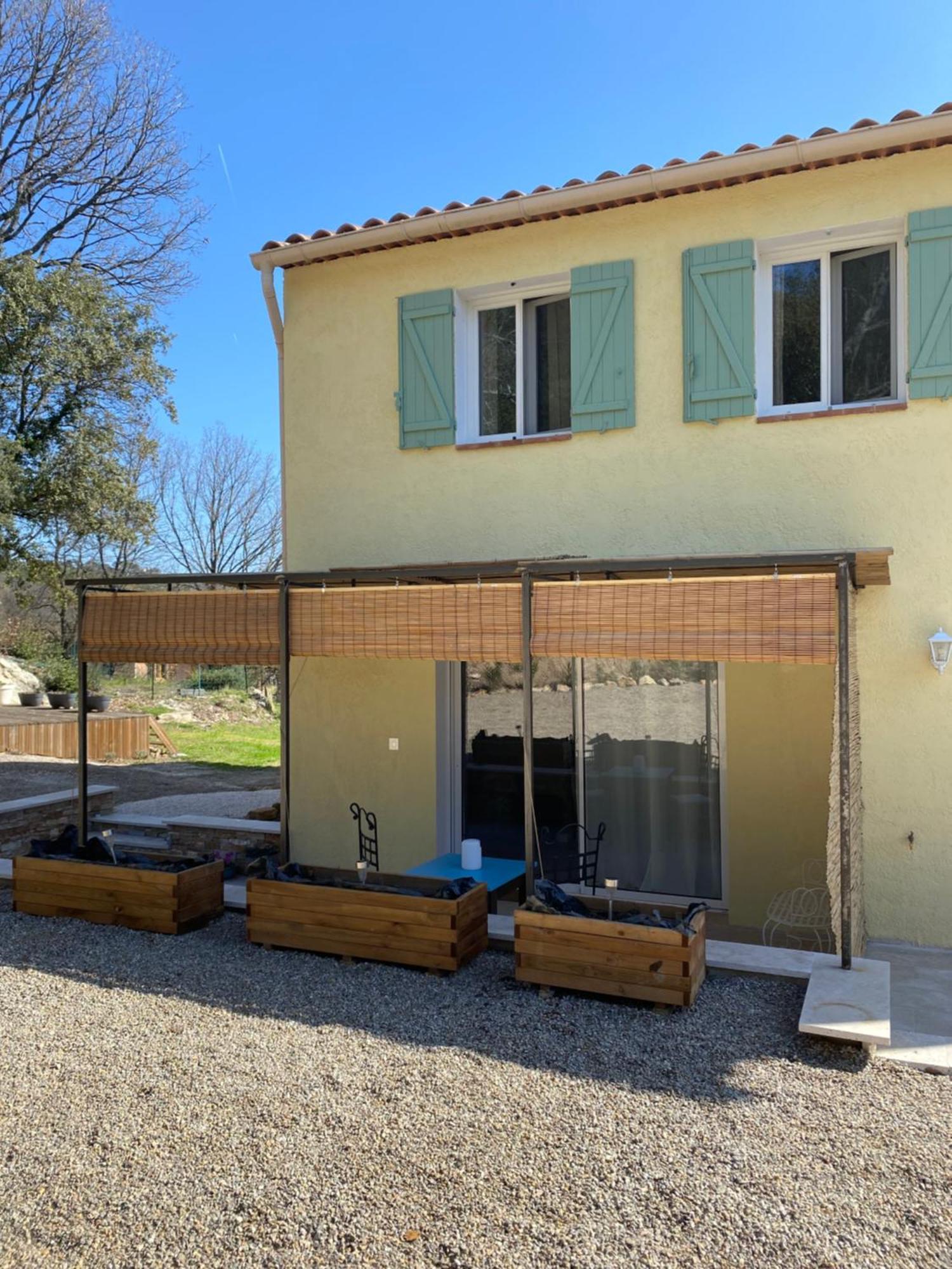 L'Eveil En Provence Acomodação com café da manhã Entrecasteaux Exterior foto
